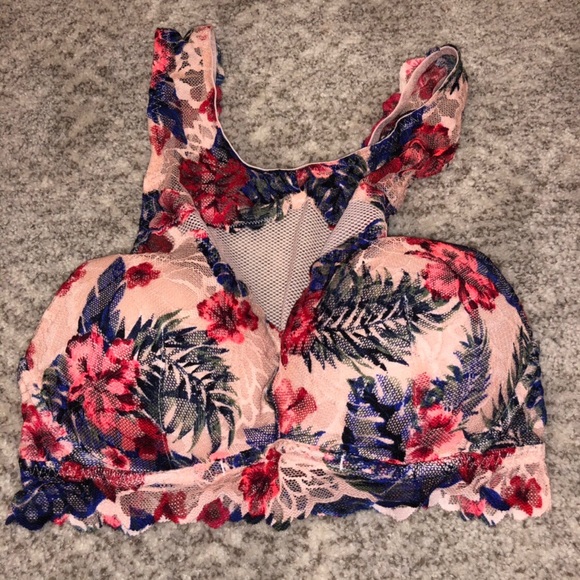VS Pink Lace Bralette - Picture 1 of 3